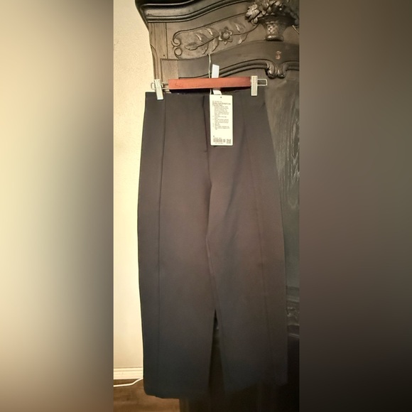 lululemon Stretch Knit Straight-Leg Pull-On Pant SZ Small Blackened Pine NWT - Picture 2 of 5